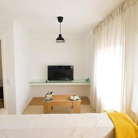 Hospedagem Florescer Porto Alojamento Local *